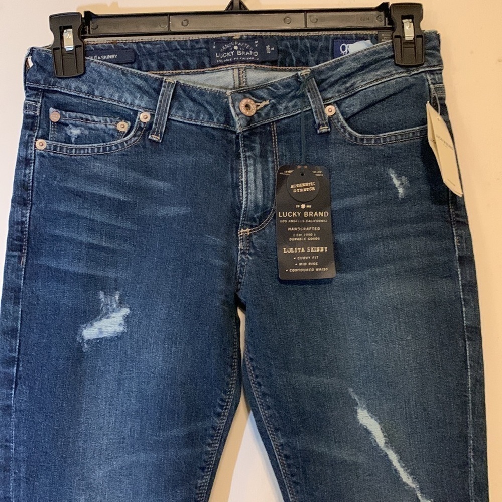 NWT Lucky Brand Lolita Skinny Distressed Jeans, 2/26 - Picture 2 of 9